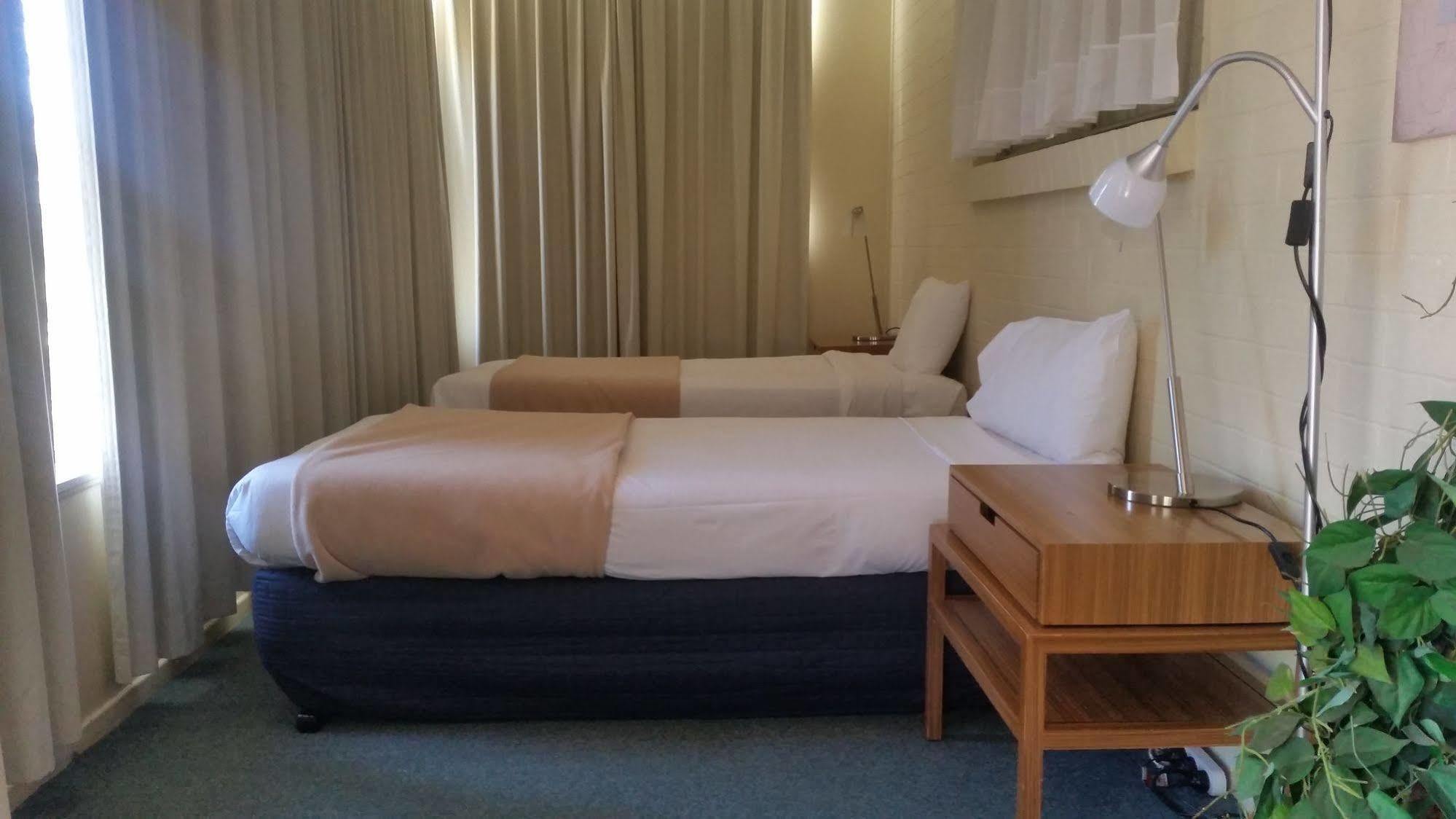 Clifford Park Motor Inn Toowoomba Εξωτερικό φωτογραφία