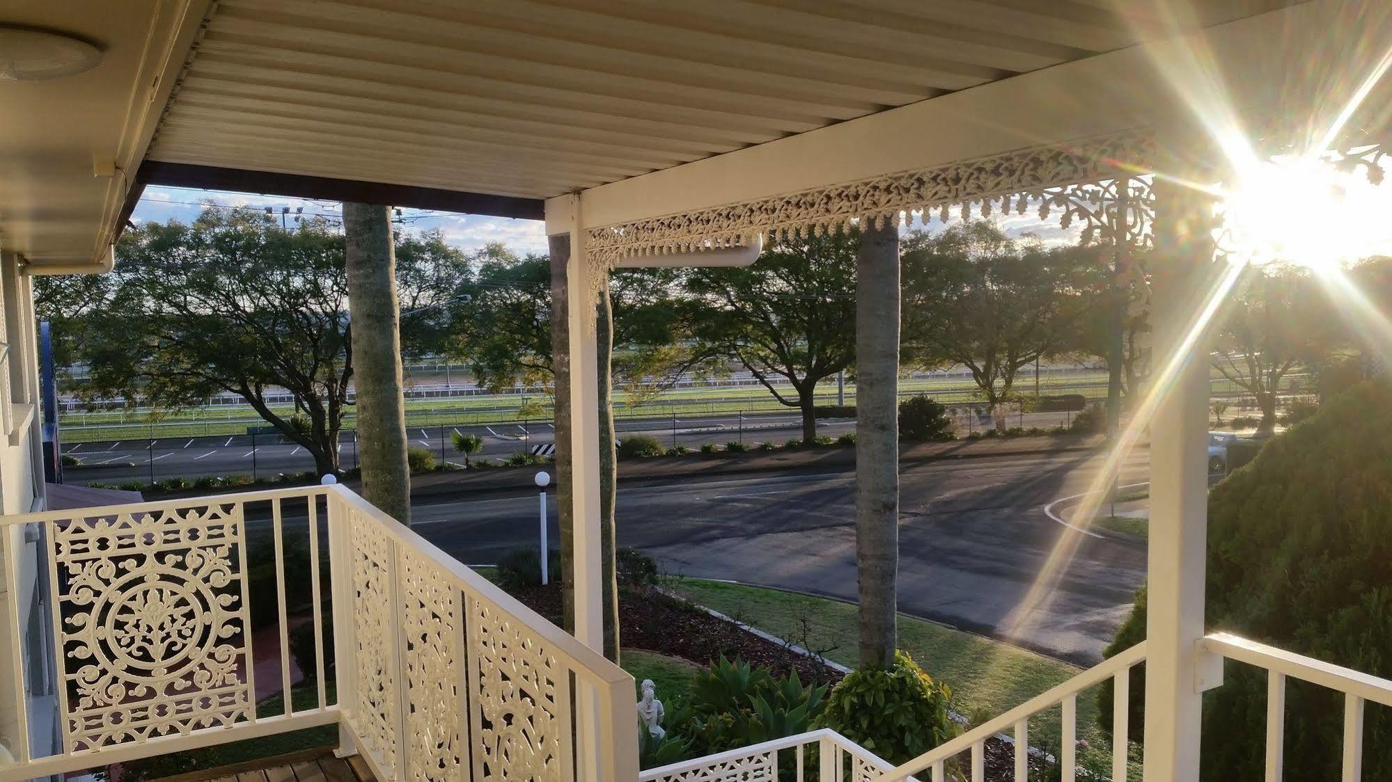 Clifford Park Motor Inn Toowoomba Εξωτερικό φωτογραφία